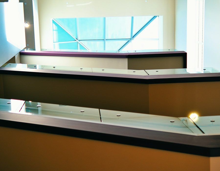 Glass-reception-desk-counter-top
